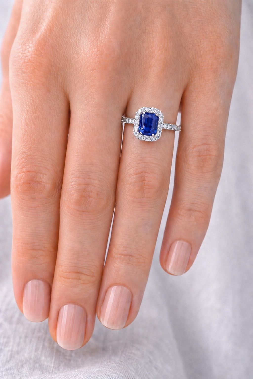 Natural Blue Sapphire Diamond Halo Gold Ring Model