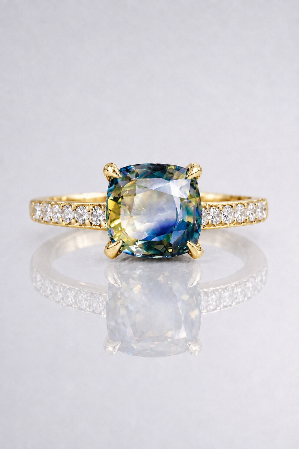 Natural Unheated Bicolor Sapphire Diamond Handcrafted Yellow Gold Ring