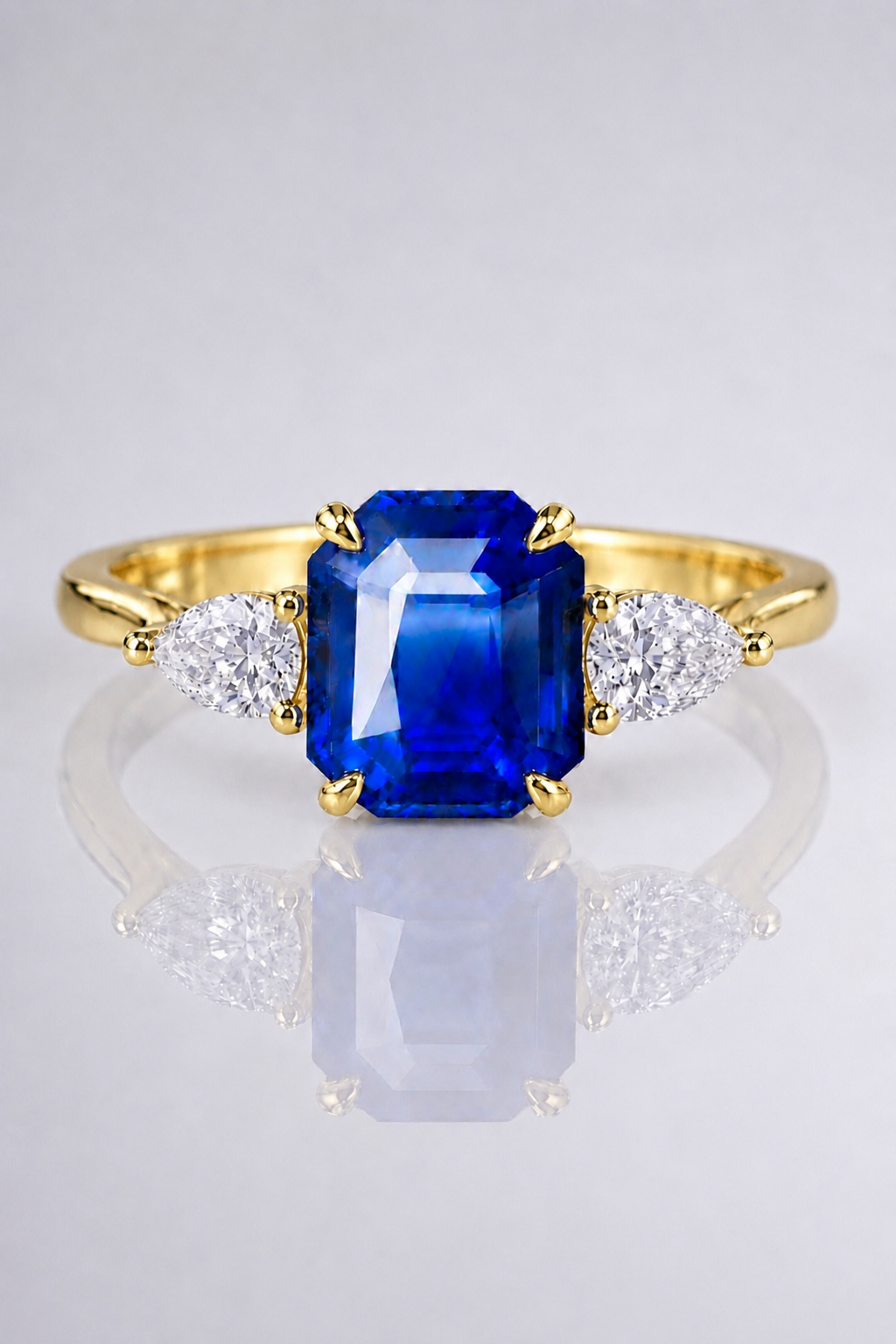Natural Unheated Blue Sapphire Diamond Halo Handcrafted Yellow Gold Ring