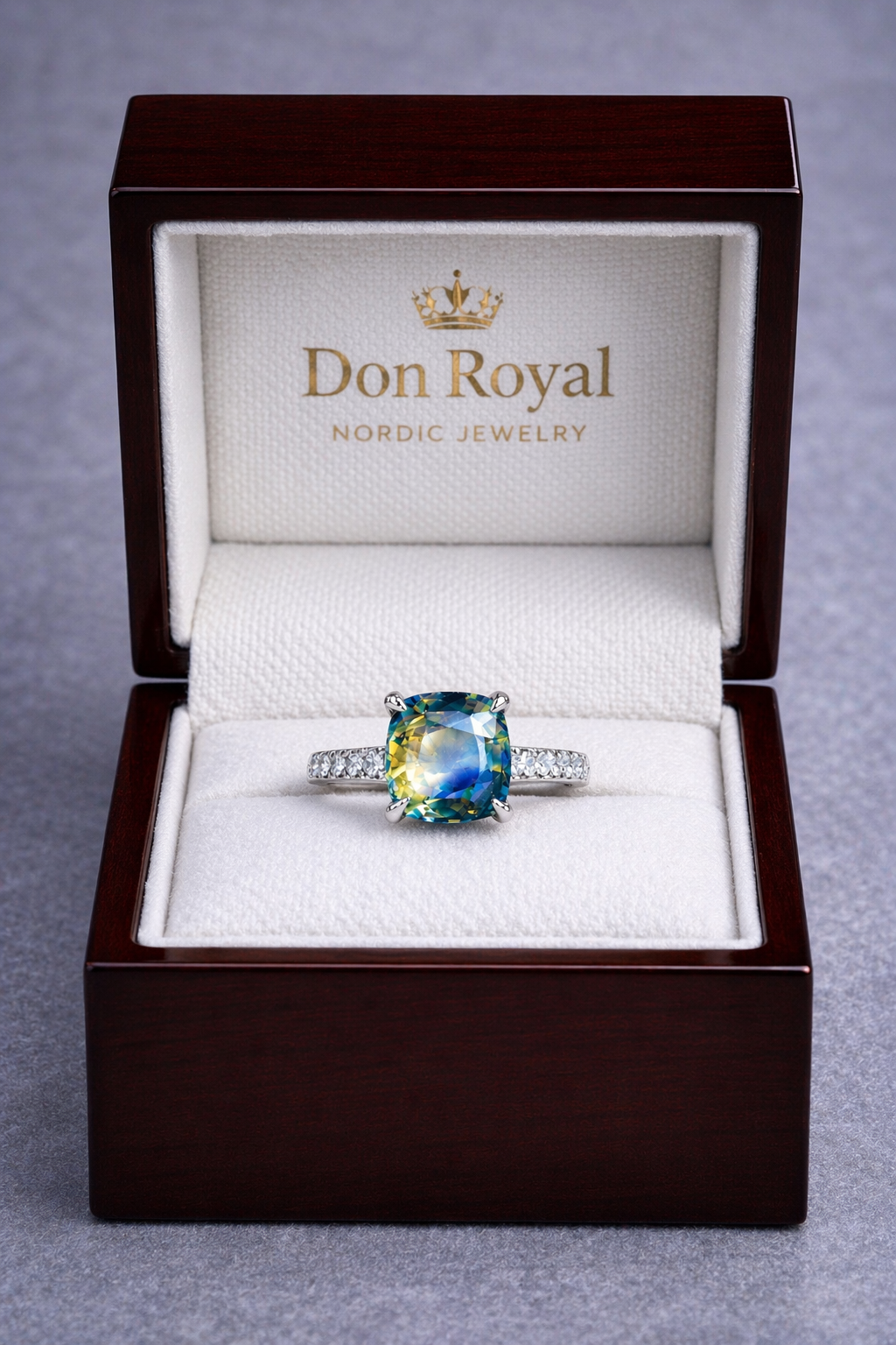 GIA certified bicolor sapphire ring in gold 