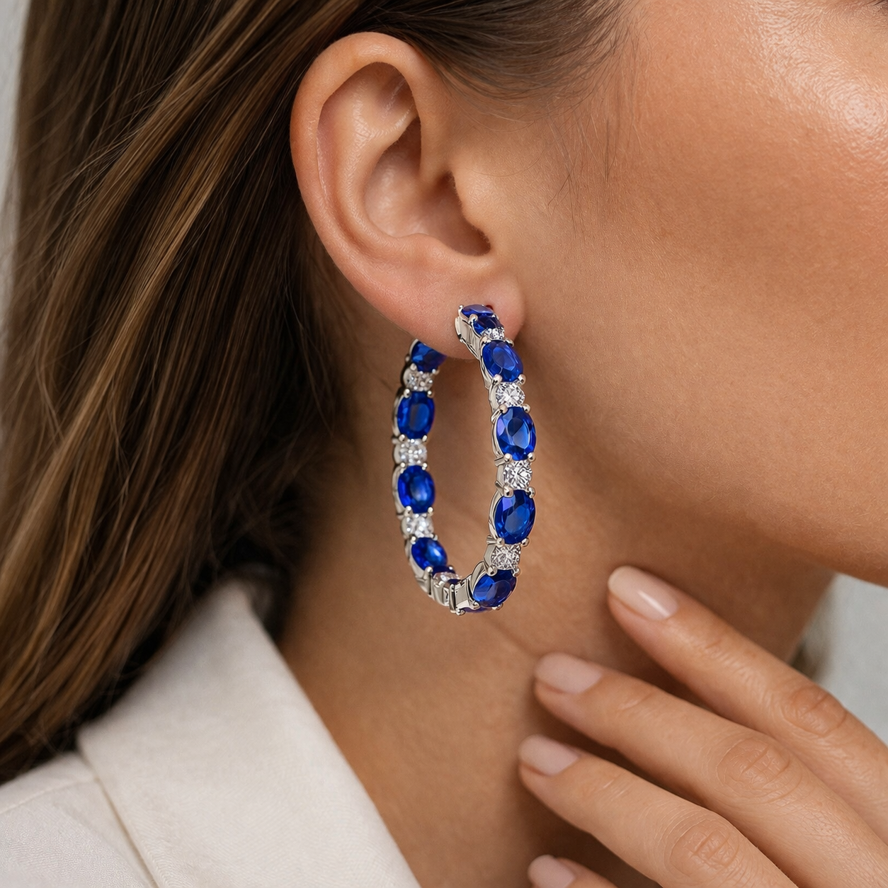 blue sapphire diamonf white gold hoop earrings model