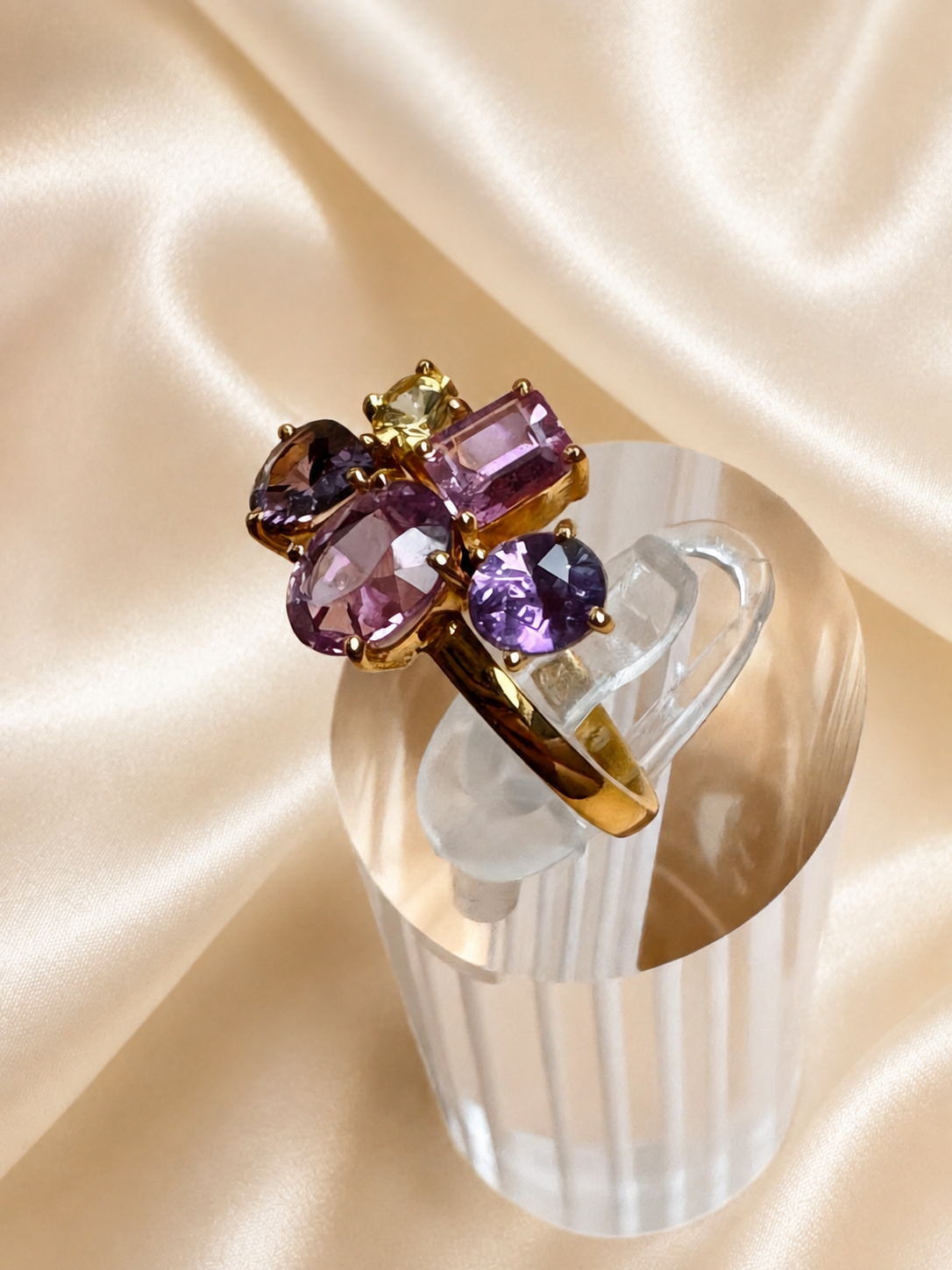 natural pink violet padparadscha sapphire trilogy yellow gold ring