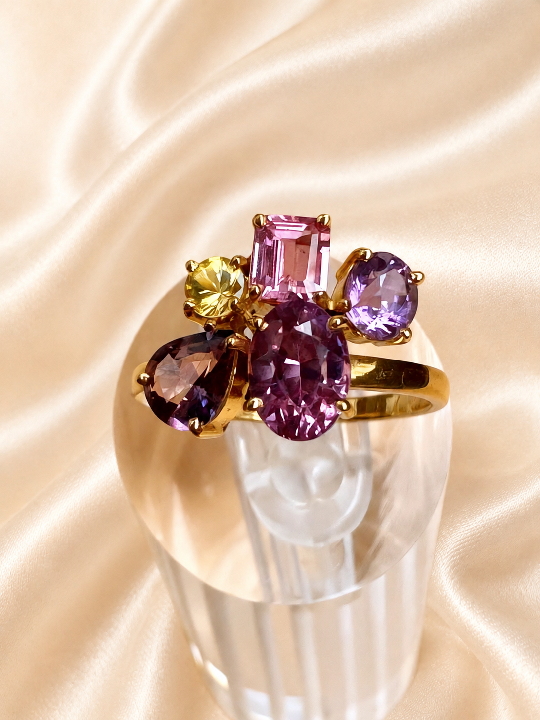 natural pink violet padparadscha sapphire trilogy yellow gold ring