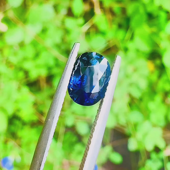 1.39 ct blue sapphire certified