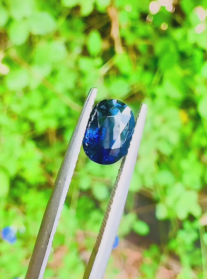 1.39 ct blue sapphire certified