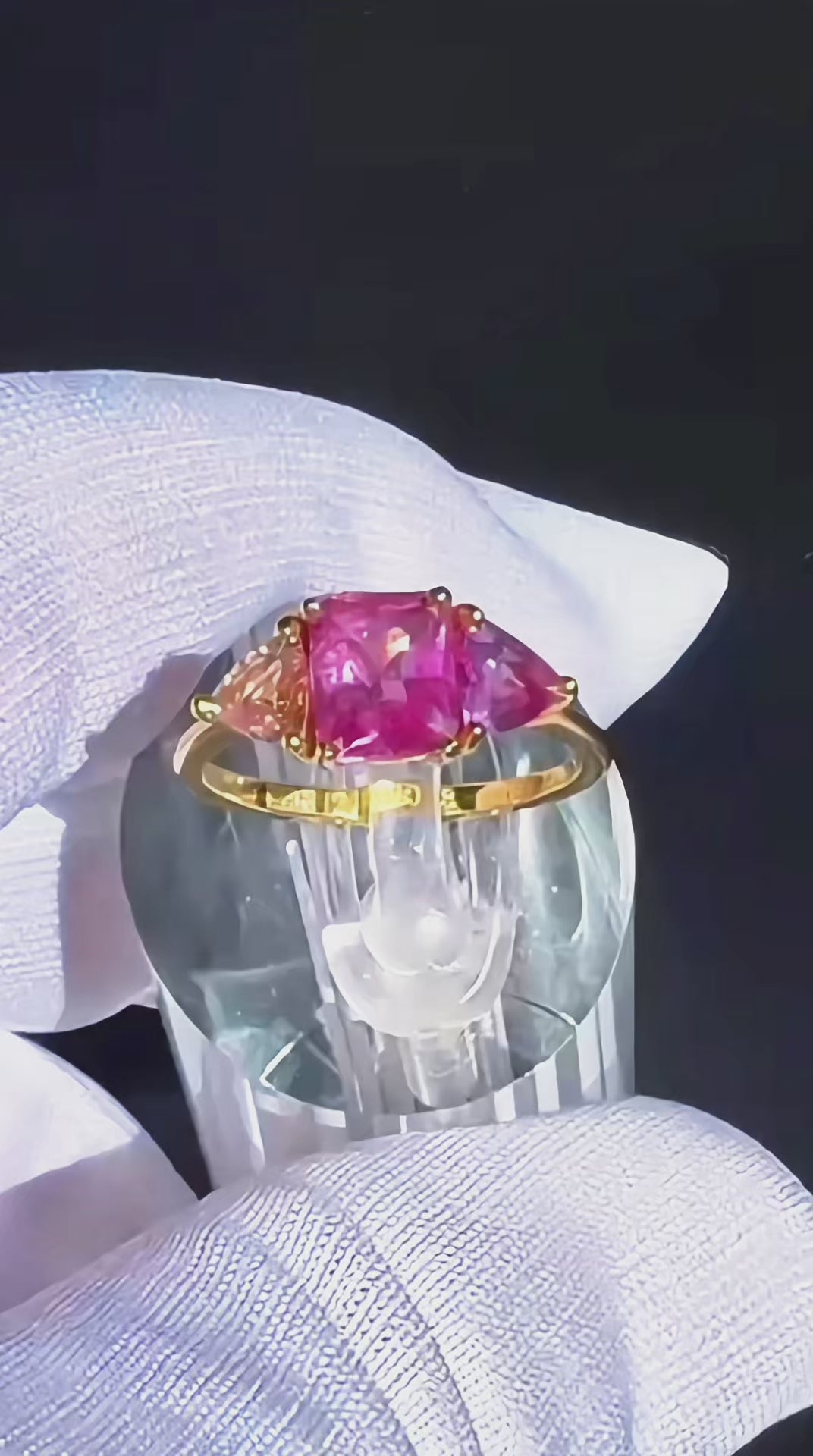 natural pink violet padparadscha sapphire trilogy yellow gold ring