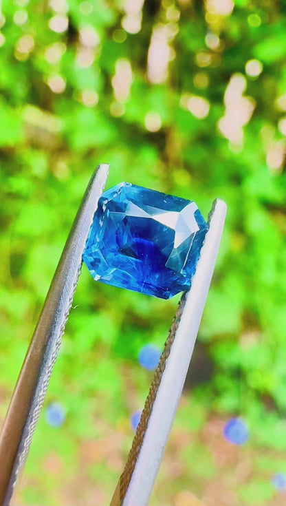 1.52 ct blue sapphire certified